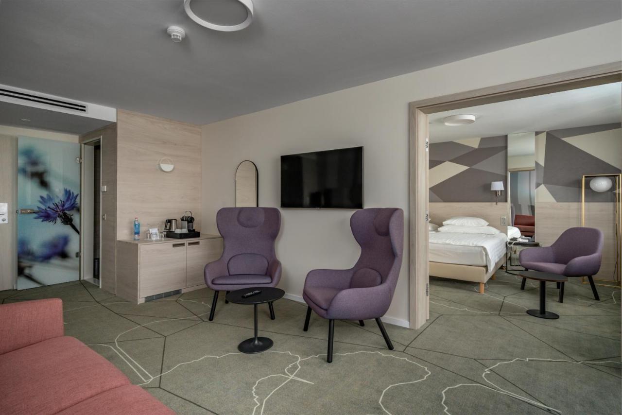 Suite Wellness Fitness Access,1287823693:JPEG